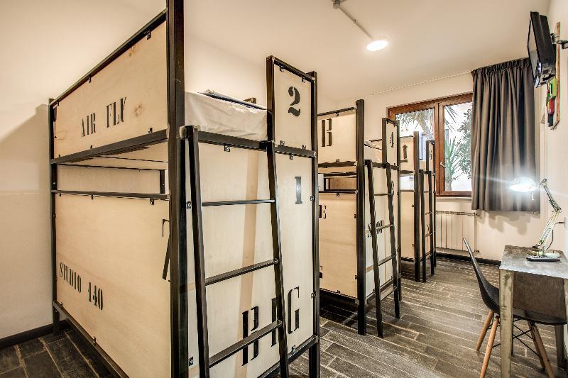 Hostel Trastevere 2 روما المظهر الخارجي الصورة