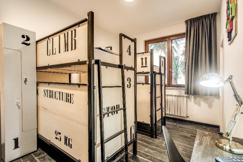 Hostel Trastevere 2 روما المظهر الخارجي الصورة
