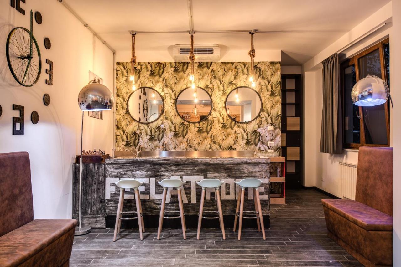 Hostel Trastevere 2 روما المظهر الخارجي الصورة