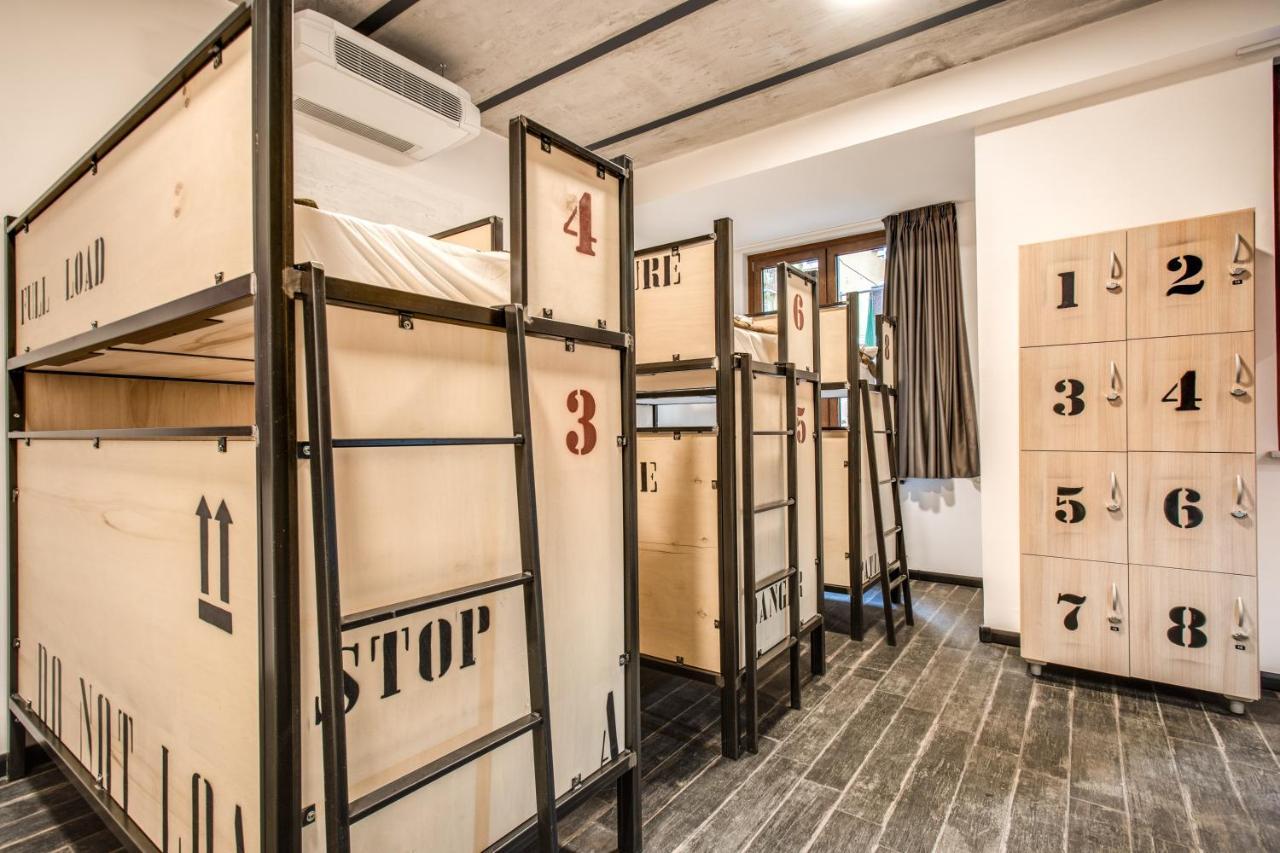 Hostel Trastevere 2 روما المظهر الخارجي الصورة